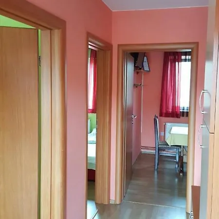 Apartament Malina 3 *